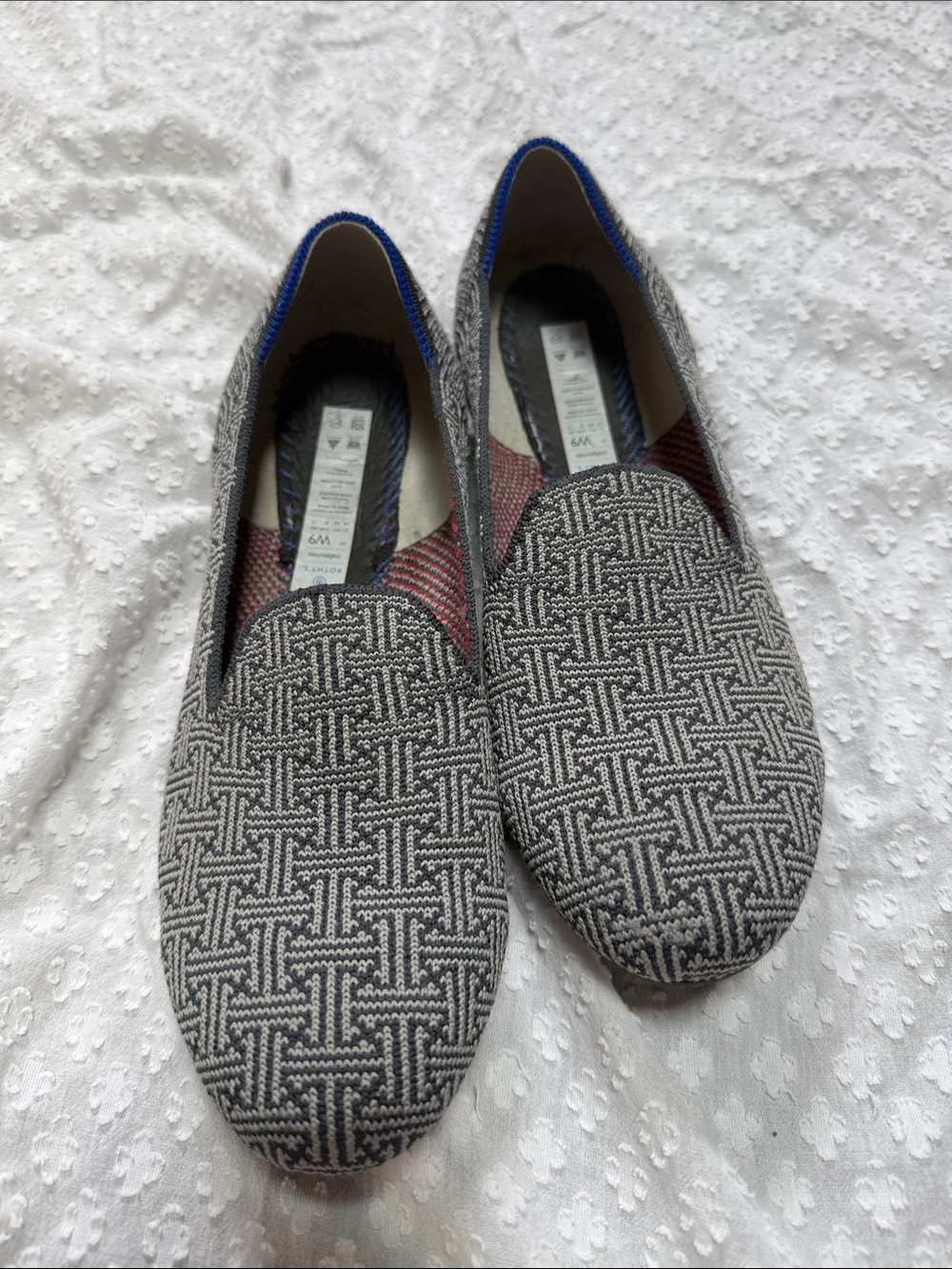 Rothys Charcoal Grid Loafers Size 9 no insoles